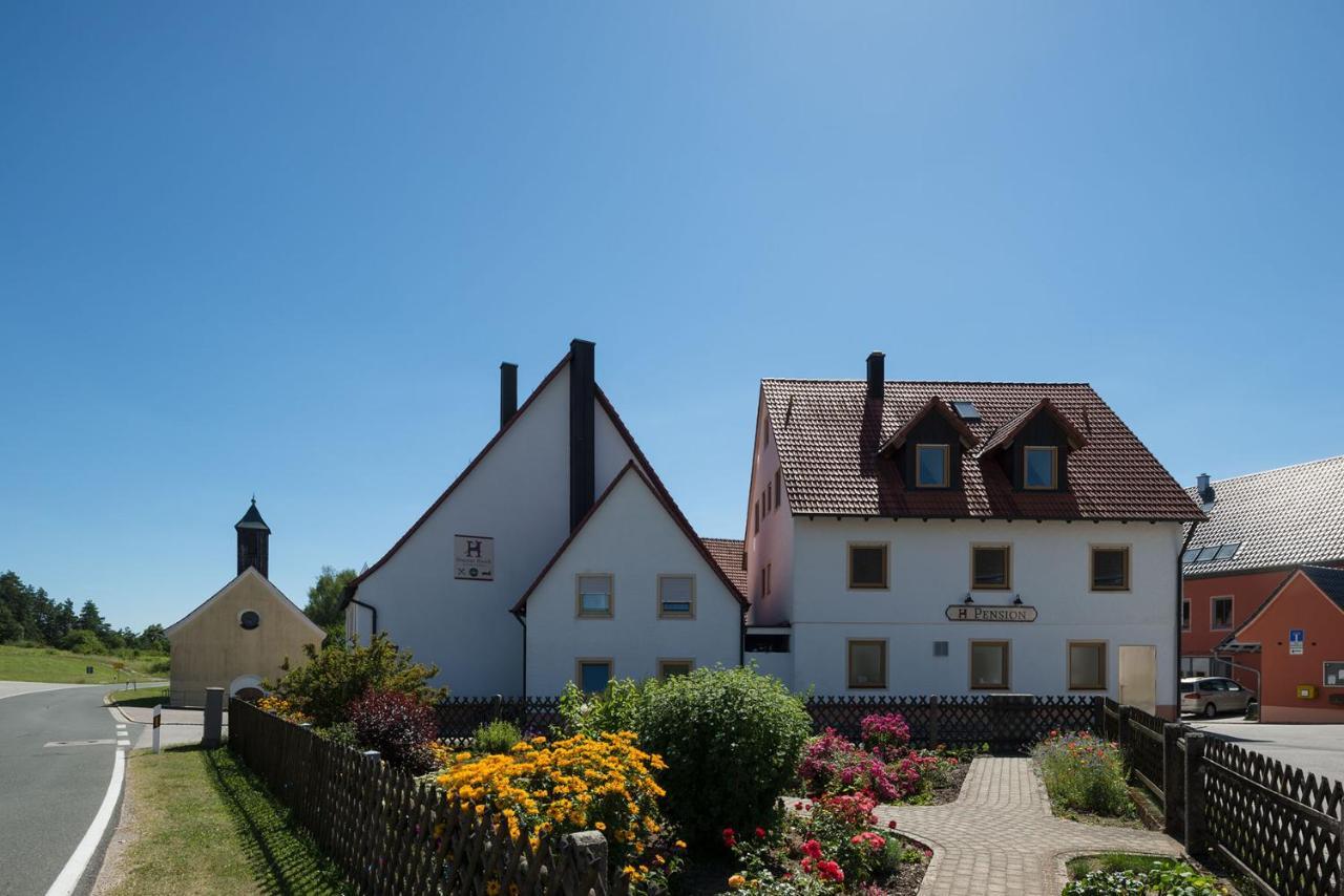 Gasthof-Pension Brauner Hirsch In Alfeld - Mittelfranken Exteriör bild