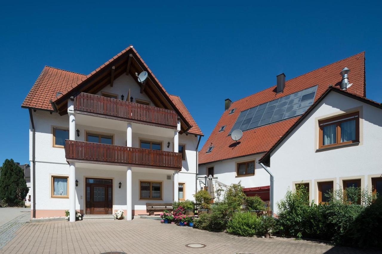 Gasthof-Pension Brauner Hirsch In Alfeld - Mittelfranken Exteriör bild
