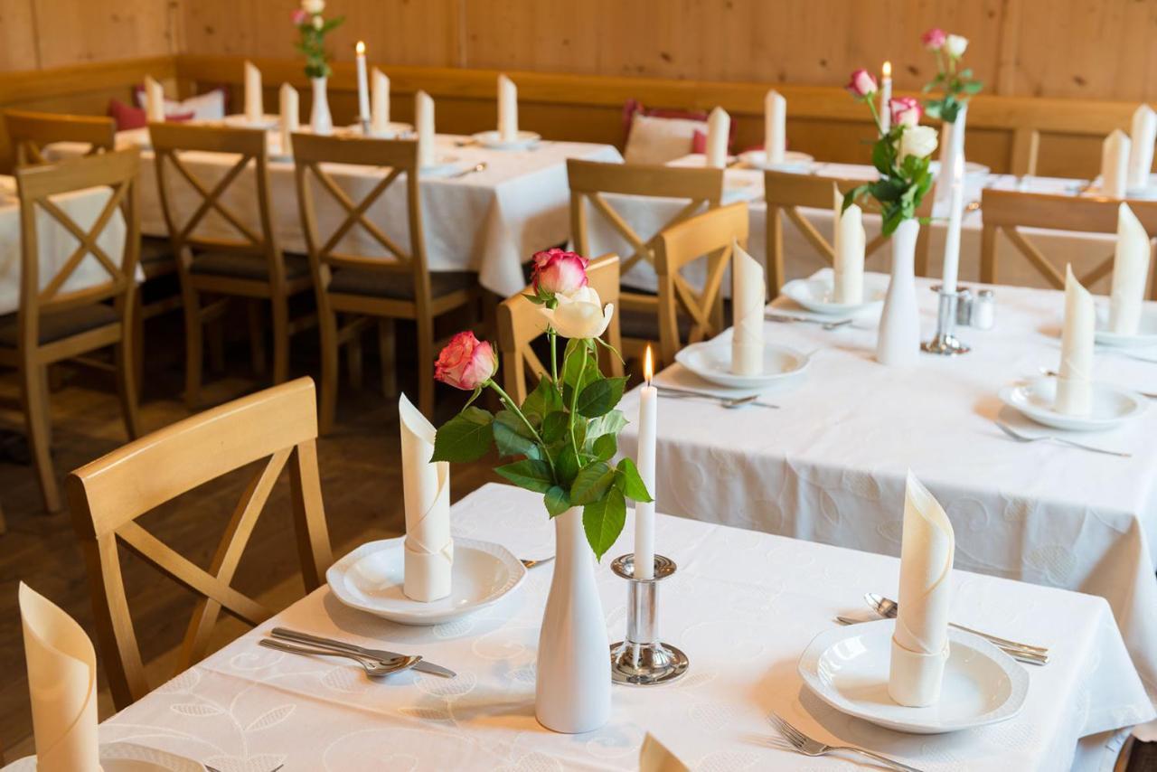 Gasthof-Pension Brauner Hirsch In Alfeld - Mittelfranken Exteriör bild